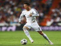 FB体育在线-巴黎圣日耳曼碾压莱比锡红牛，马丁内利高光表现闪耀欧冠之夜