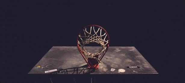 FBsports-猛龙铁蹄踏碎费城，利拉德神迹惊艳四座