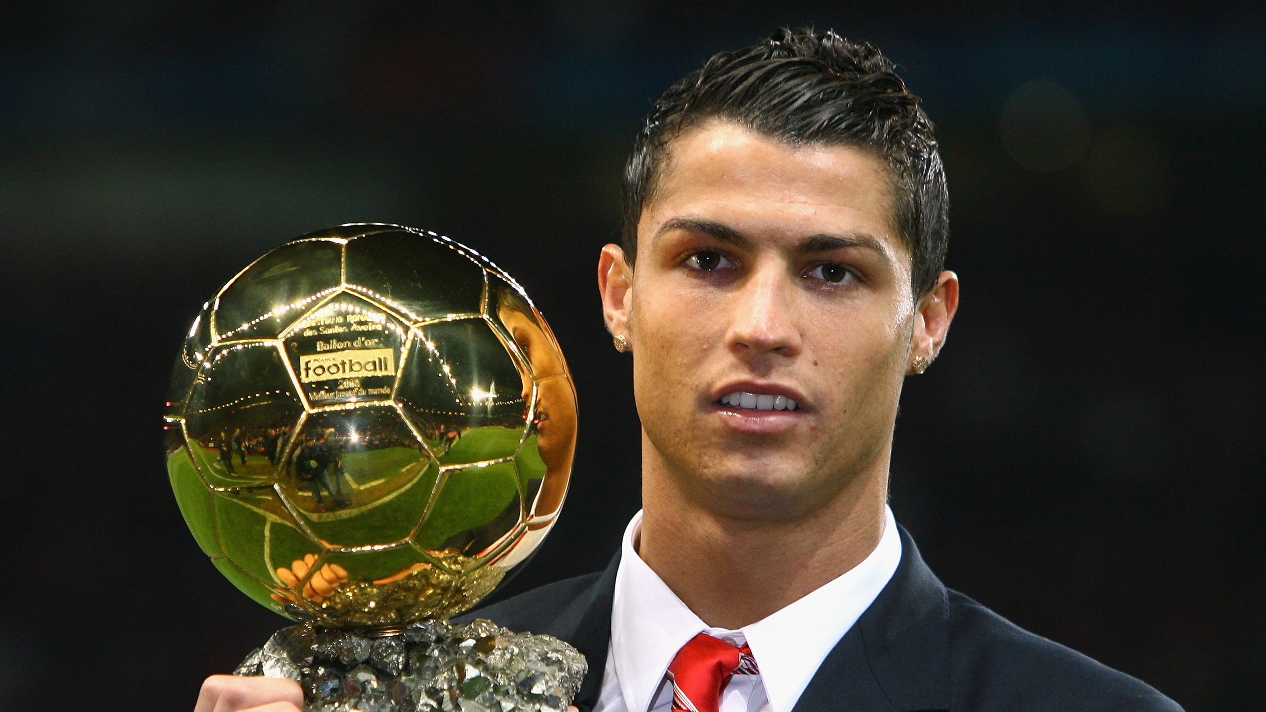 小贾伦主宰攻防两端，骑士强势晋级送活塞出局