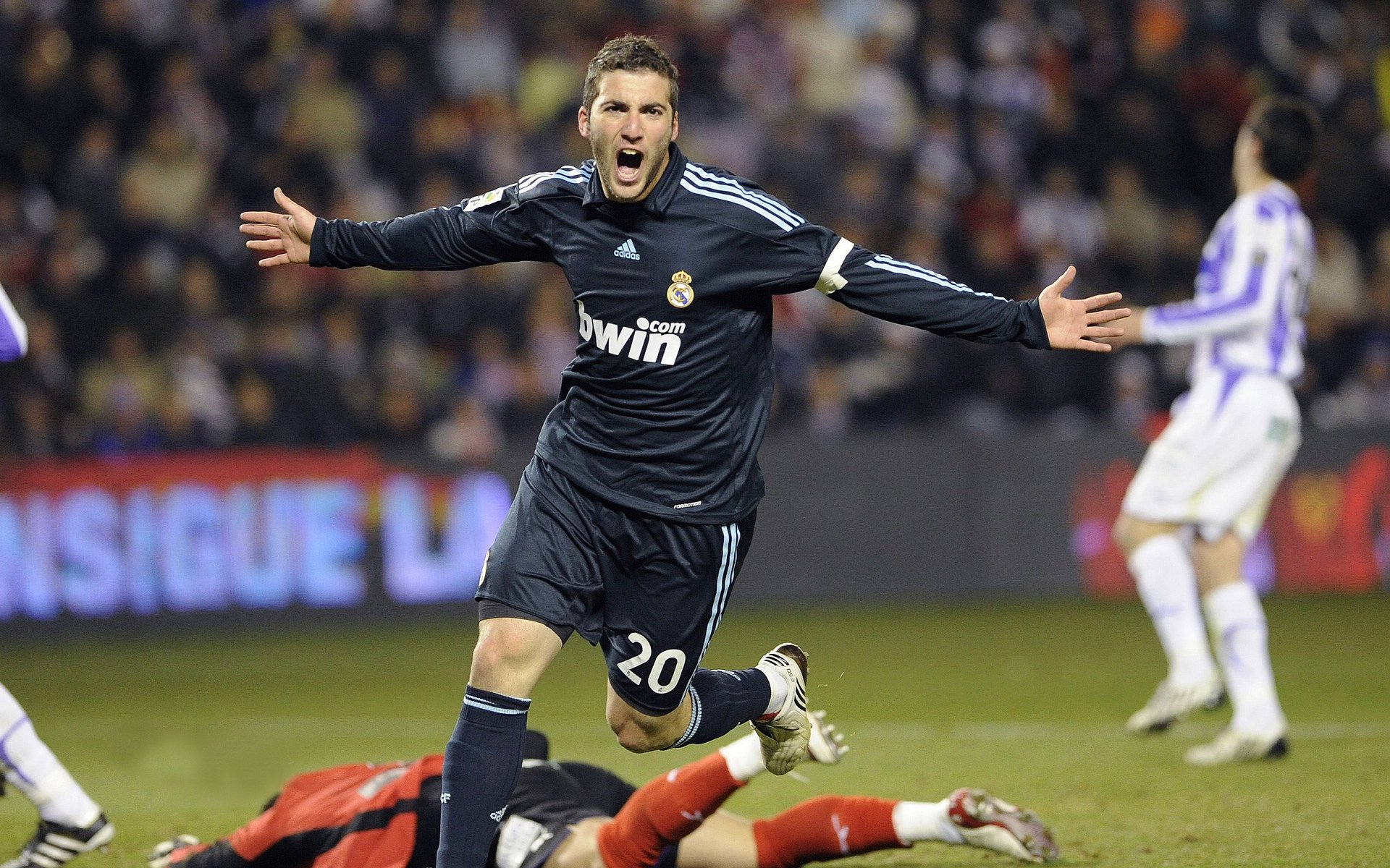 魔术巅峰对决，武切维奇全程高能输出助广东队决胜