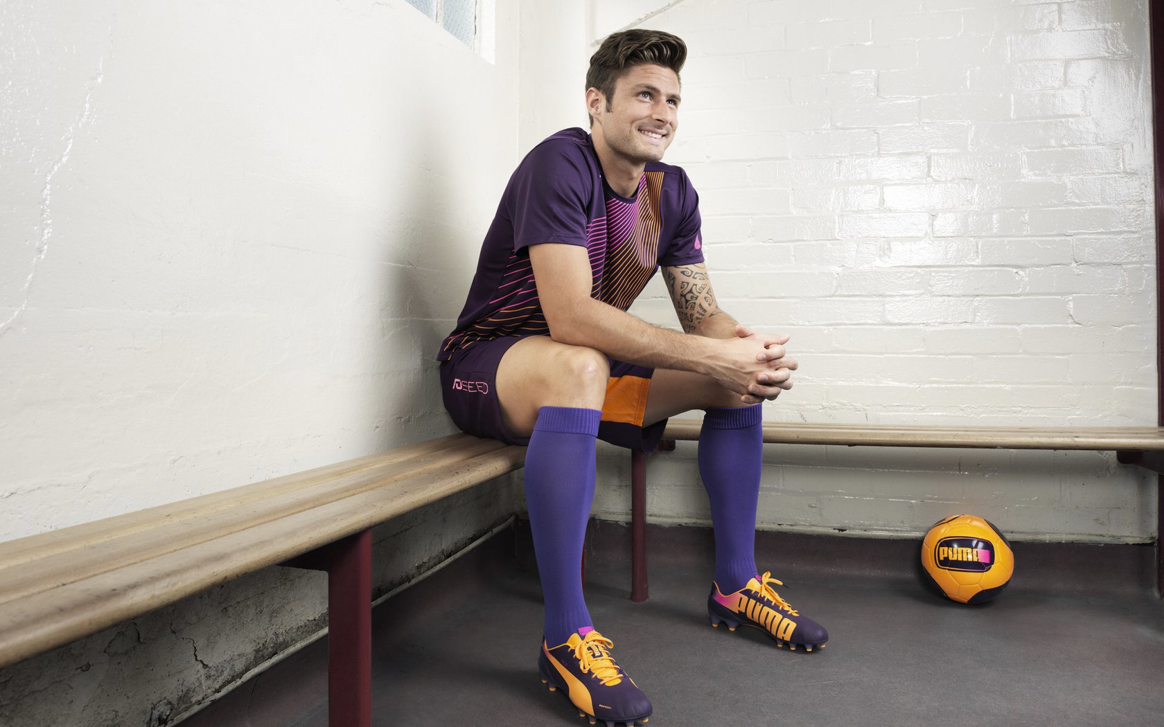 东瀛武士团完胜童话王国，羽坛女将陈雨菲逆境绽放高光时刻